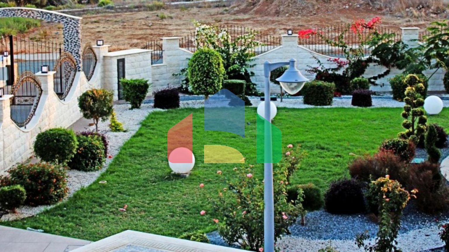 Продаж - Вілла 430 m² В Пафосе