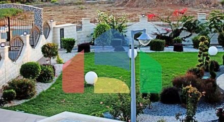 Продаж - Вілла 430 m² В Пафосе