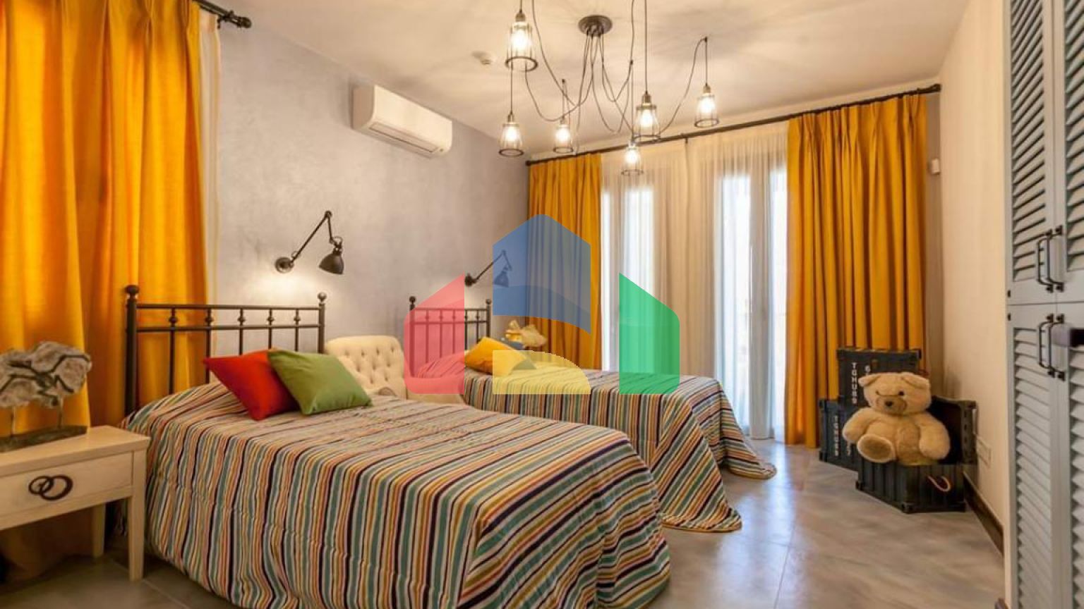 Продажа - Вилла 280 m² в Пафосе