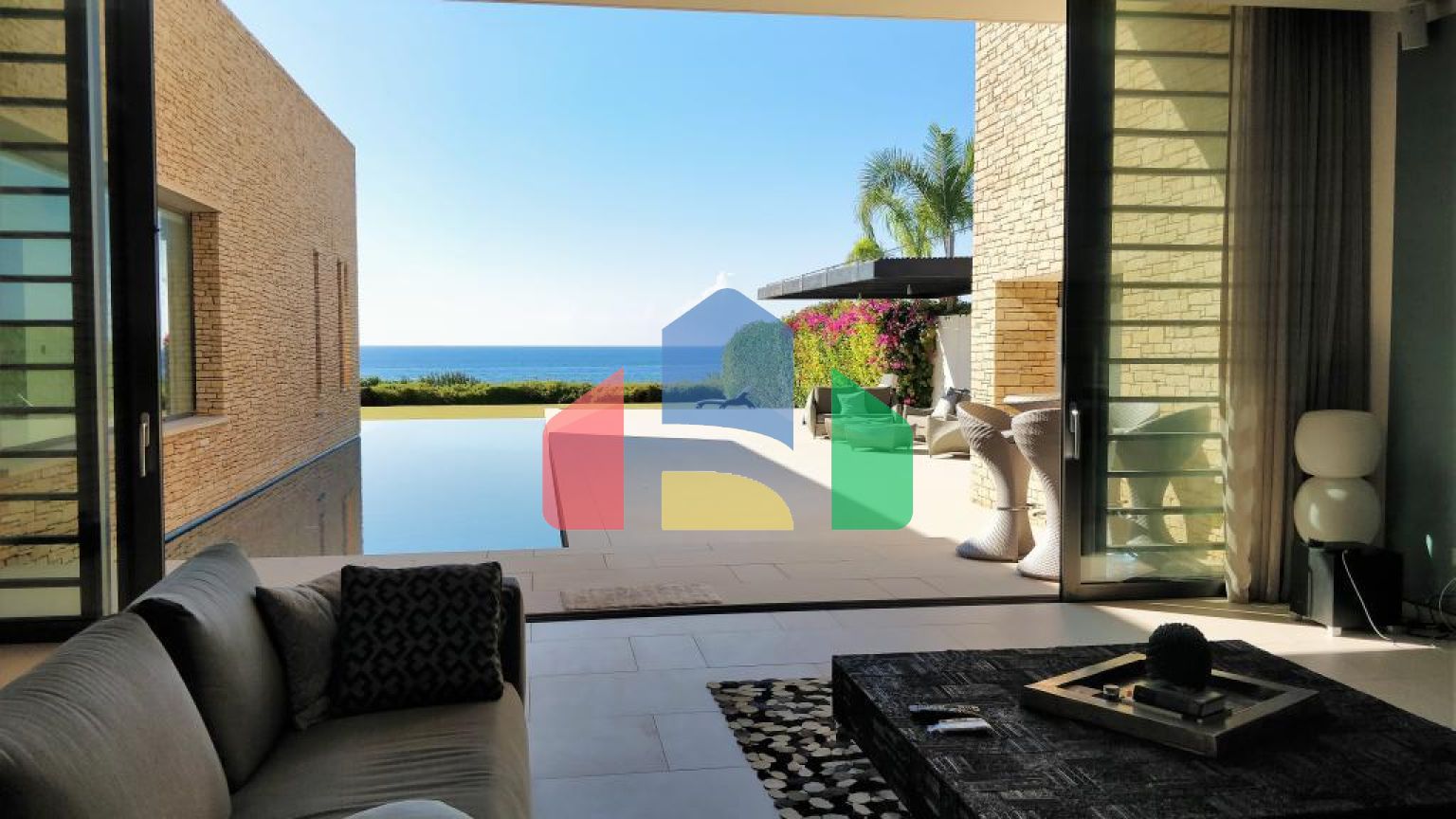 Продажа - Вилла 450 m² в Пафосе