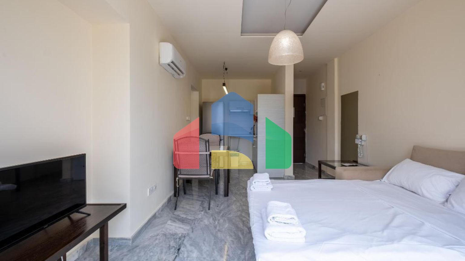 Продаж - Квартира 47 m² В Пафосе