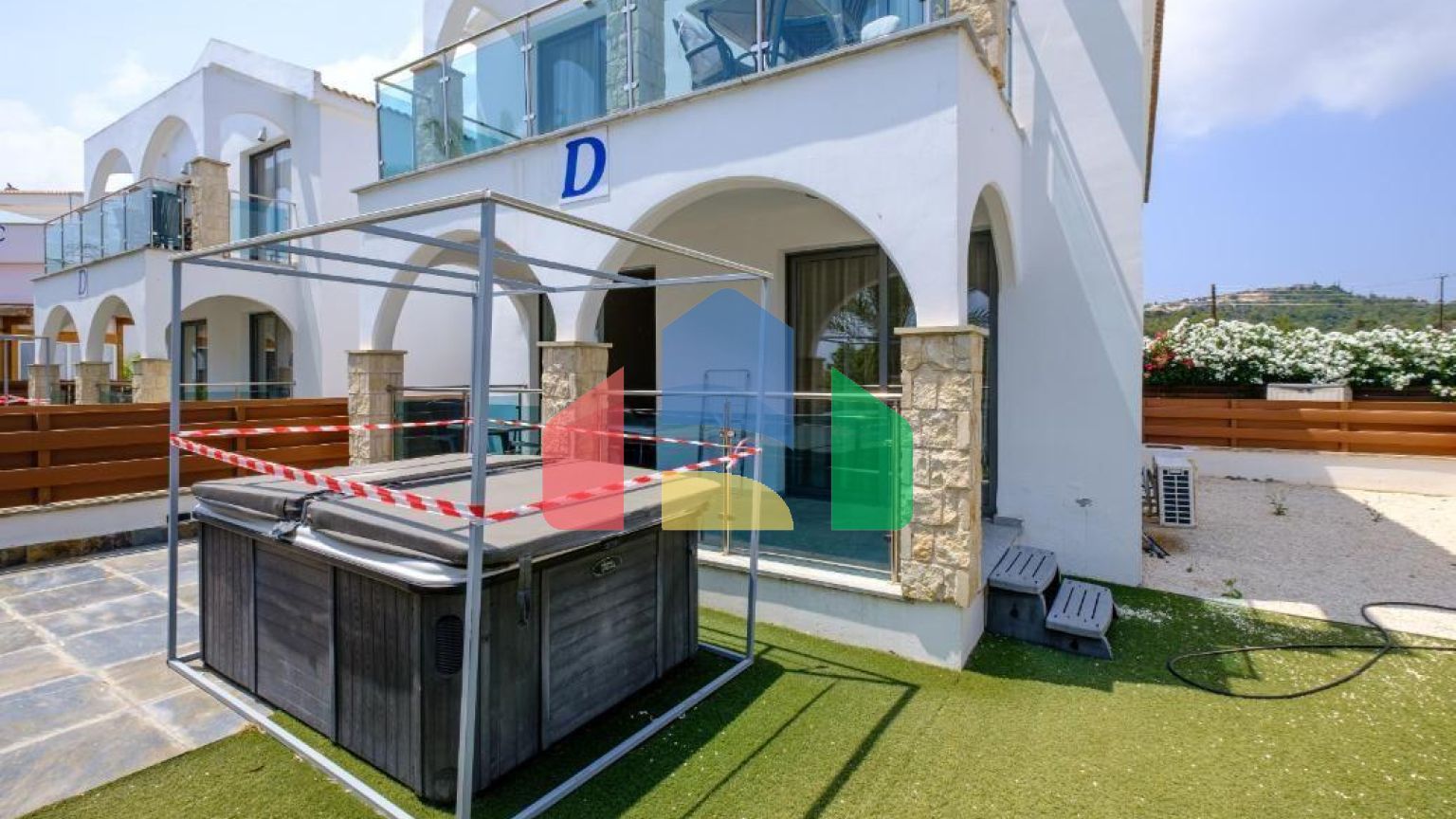 Продаж - Квартира 47 m² В Пафосе