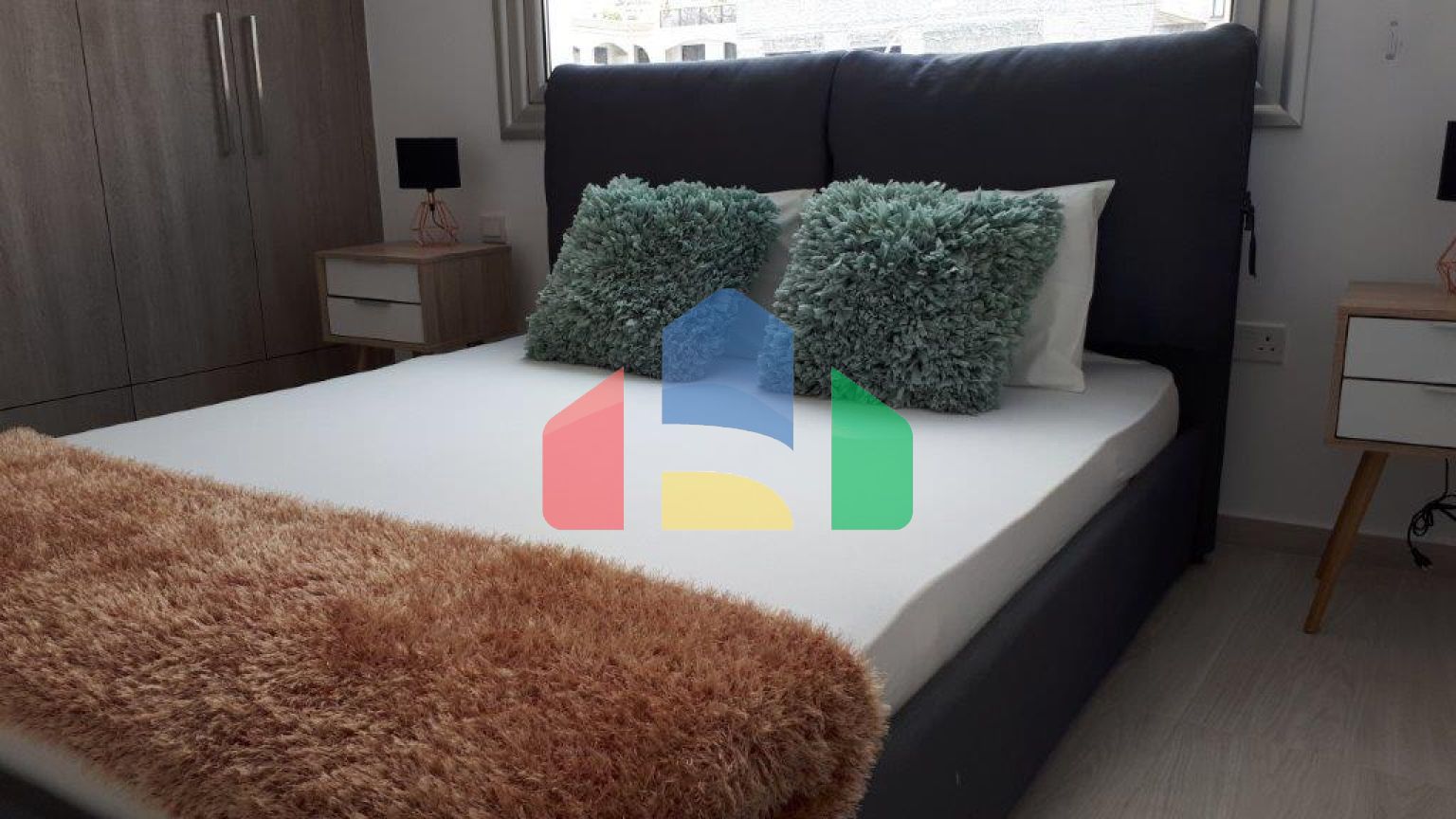 Продаж - Вілла 185 m² В Пафосе