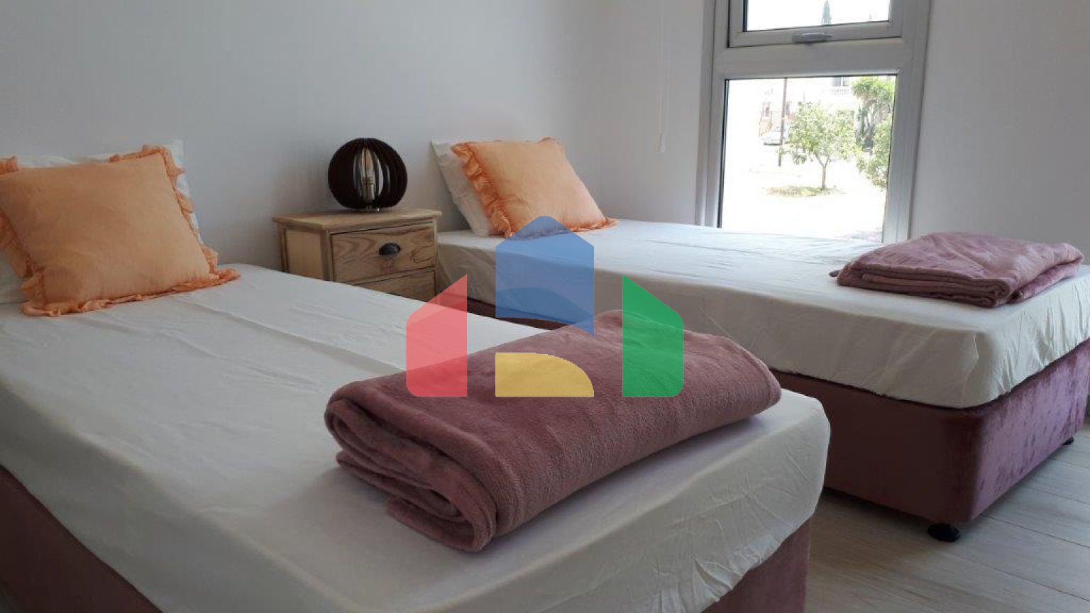 Продаж - Вілла 185 m² В Пафосе