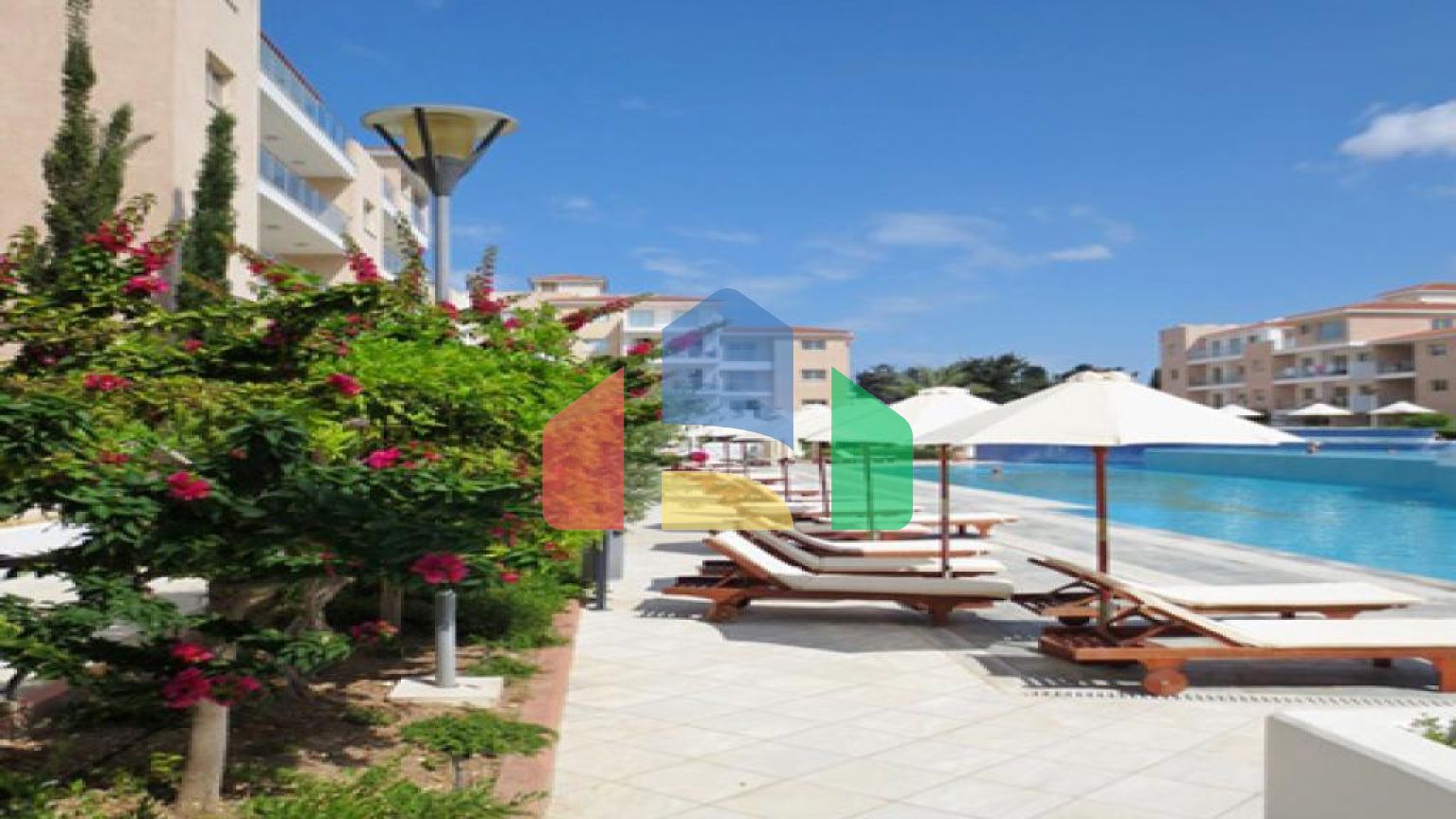 Продаж - Квартира 67 m² В Пафосе