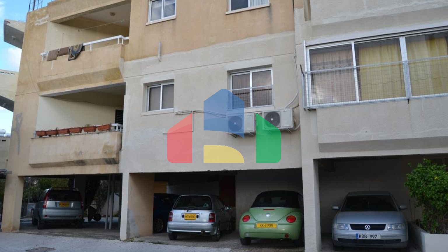 Продаж - Бізнес 490 m² В Пафосе