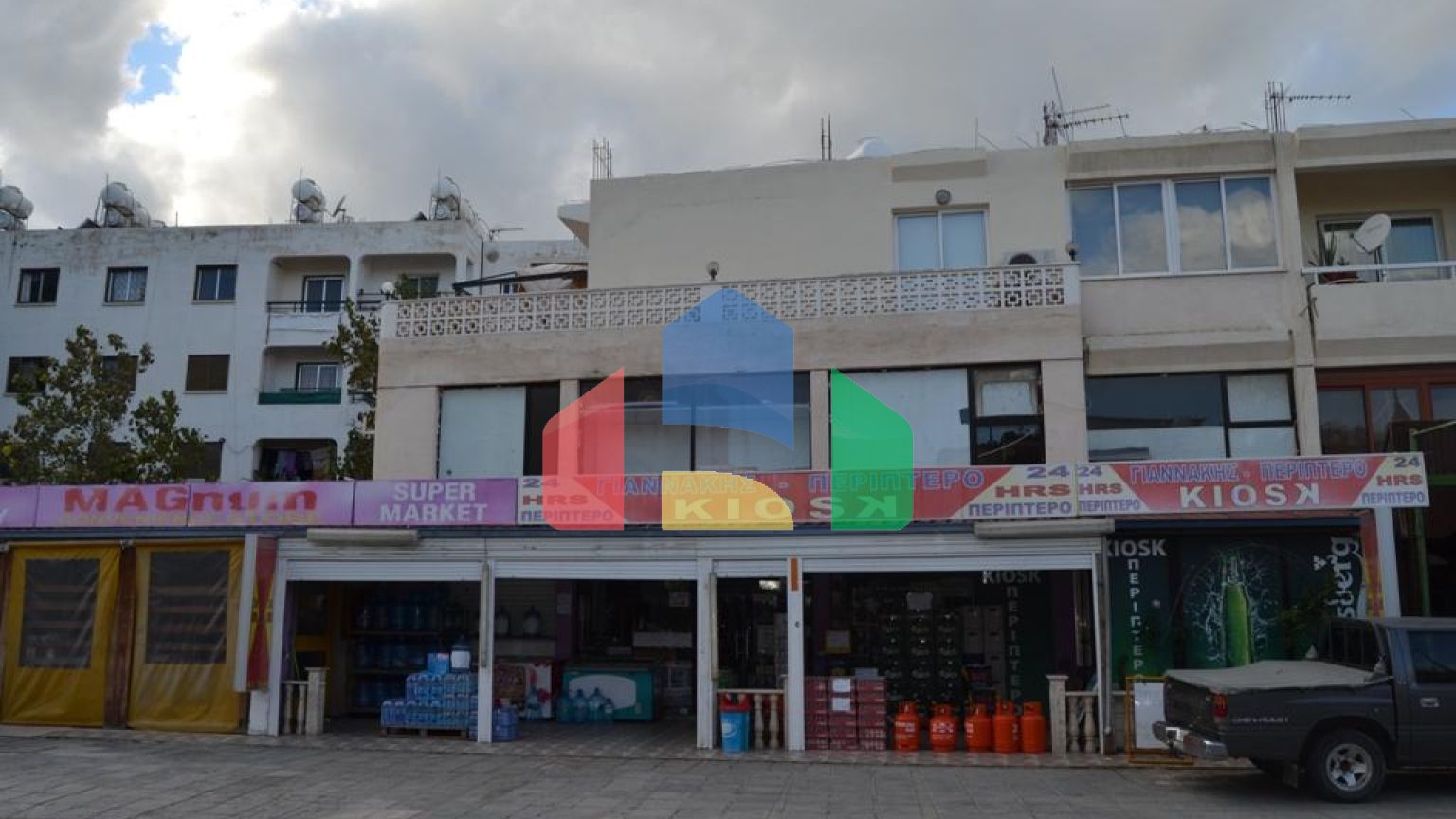 Продаж - Бізнес 490 m² В Пафосе