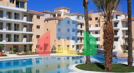 Продаж - Квартира 99 m² В Пафосе