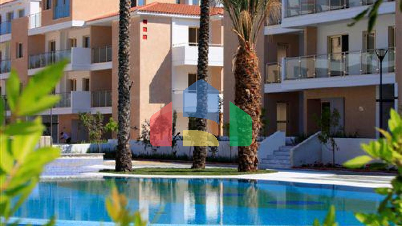 Продаж - Квартира 99 m² В Пафосе