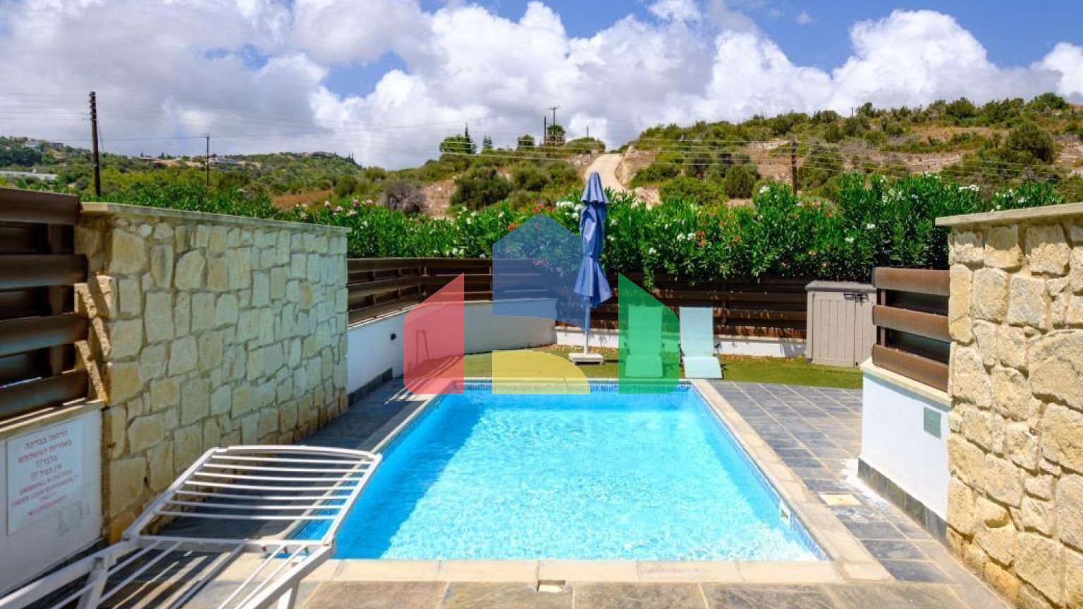 Продаж - Квартира 28 m² В Пафосе