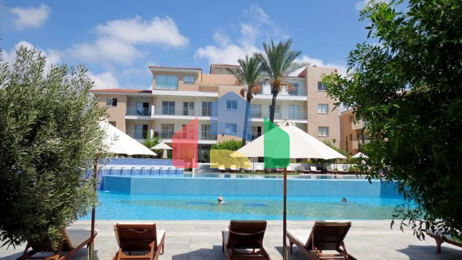 Продаж - Таунхаус 94 m² В Пафосе