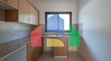 Продаж - Котедж 92 m² В Пафосе