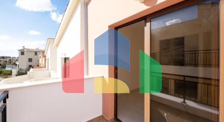 Продаж - Котедж 92 m² В Пафосе