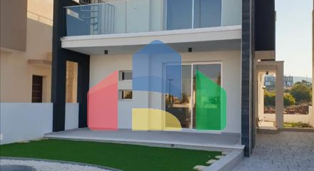 For Sale - Villa 208 m² in Paphos