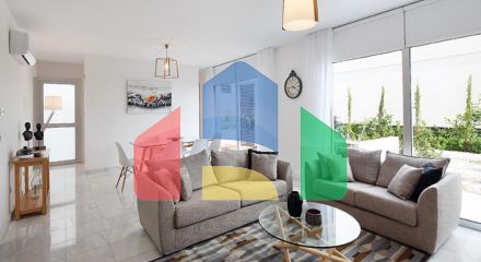 Продаж - Вілла 117 m² В Пафосе