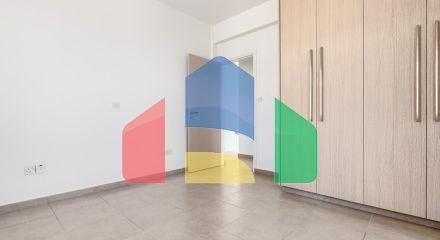 Продаж - Котедж 163 m² В Пафосе