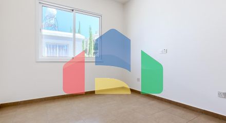 Продаж - Котедж 163 m² В Пафосе