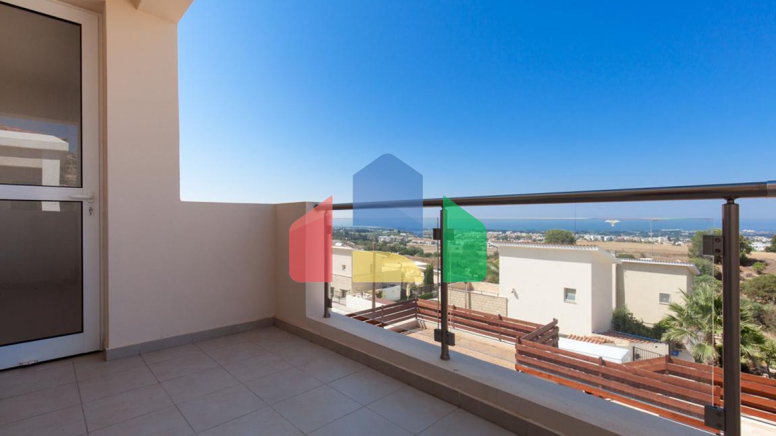 Продаж - Котедж 163 m² В Пафосе