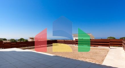 Продаж - Котедж 163 m² В Пафосе