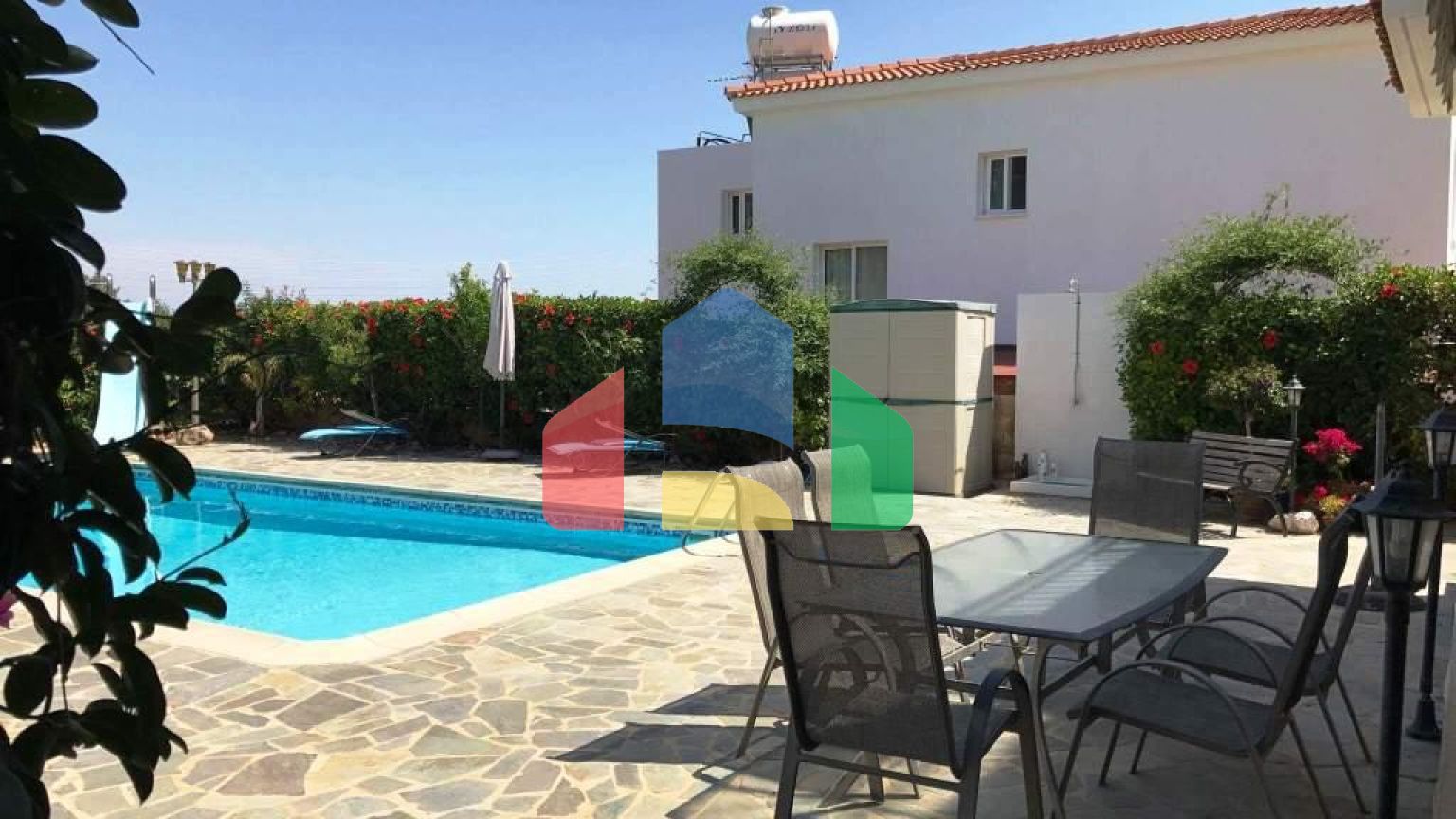 Продаж - Вілла 183 m² В Пафосе