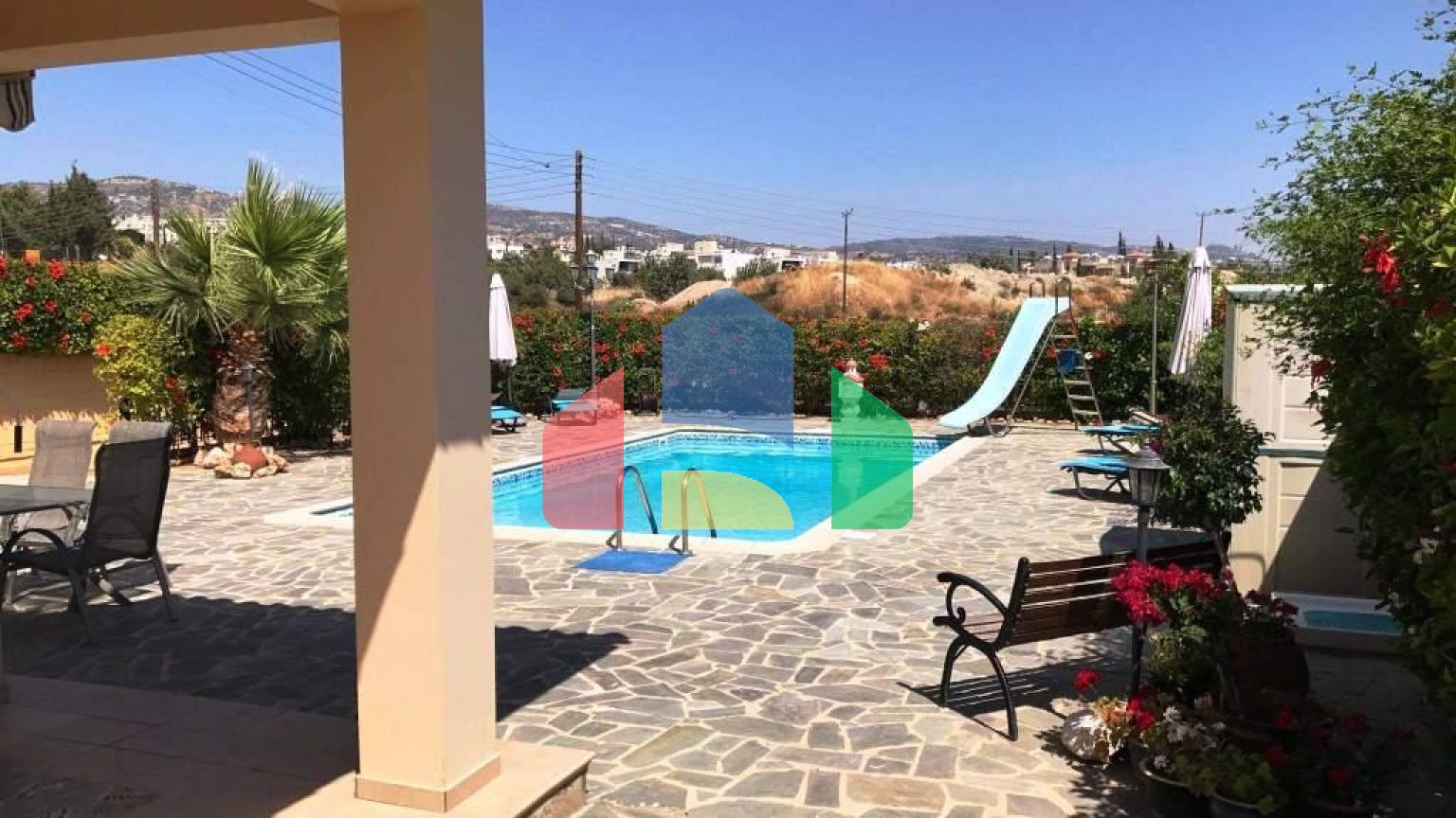 Продаж - Вілла 183 m² В Пафосе