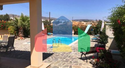 Продаж - Вілла 183 m² В Пафосе