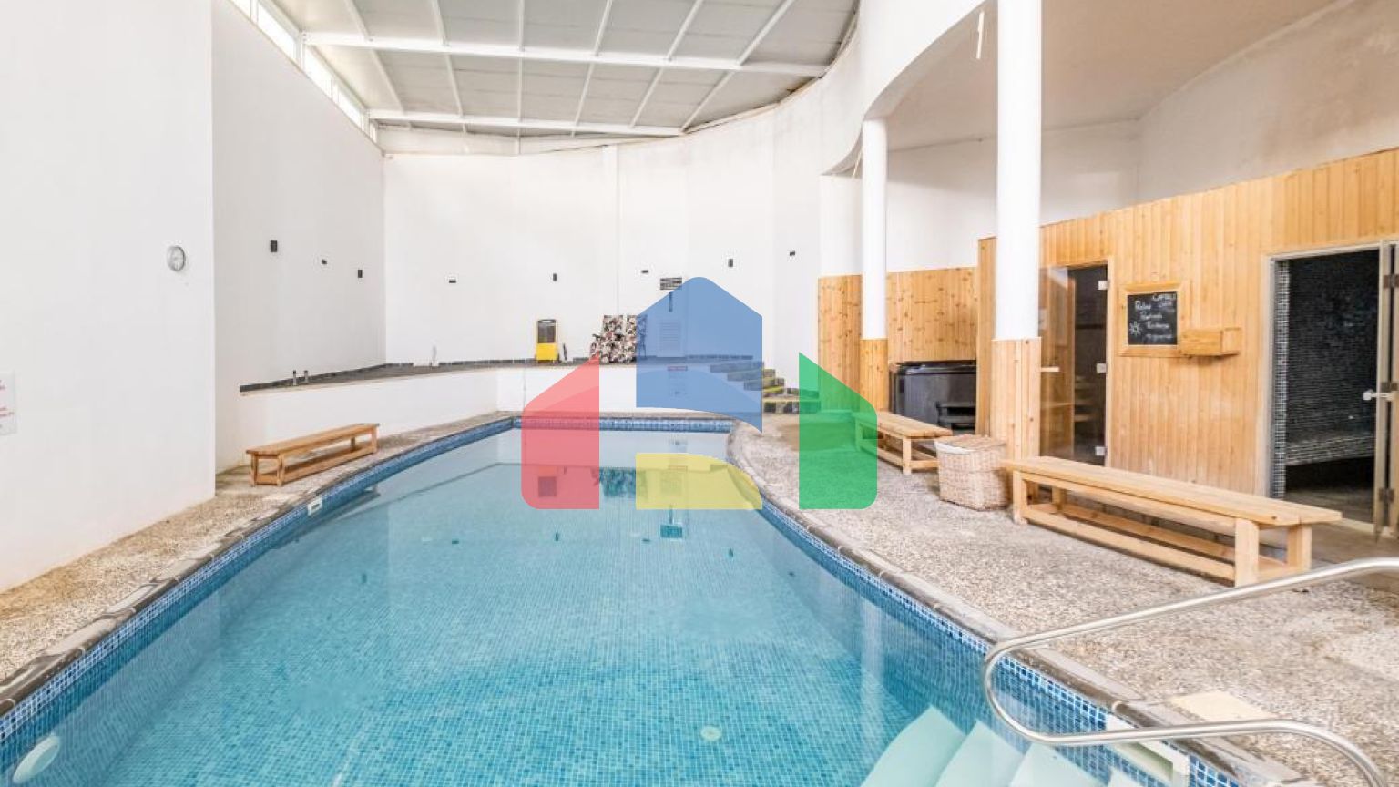 Продаж - Квартира 47 m² В Пафосе