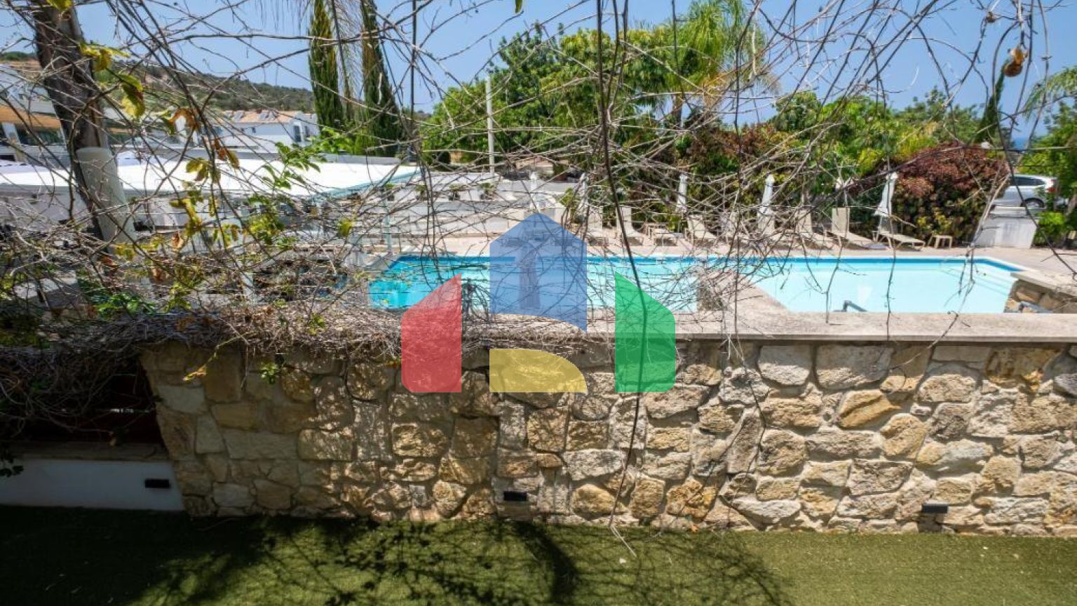 Продаж - Квартира 47 m² В Пафосе