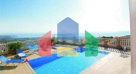 Продаж - Вілла 245 m² В Пафосе