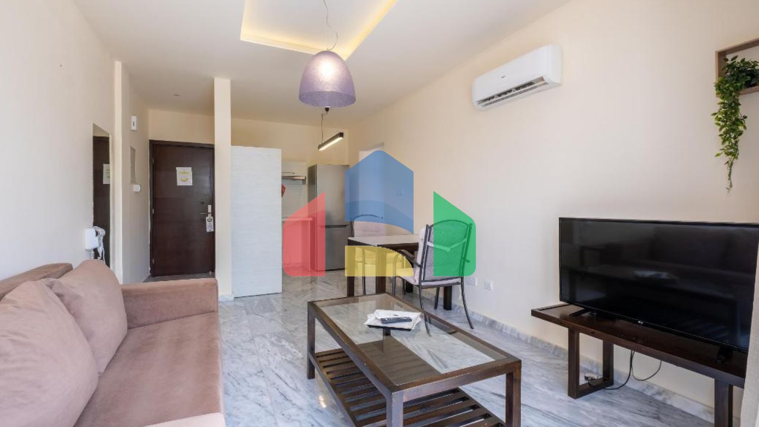 Продаж - Квартира 57 m² В Пафосе