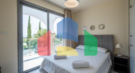 Продаж - Квартира 57 m² В Пафосе