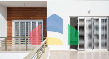 Продаж - Вілла 693 m² В Пафосе