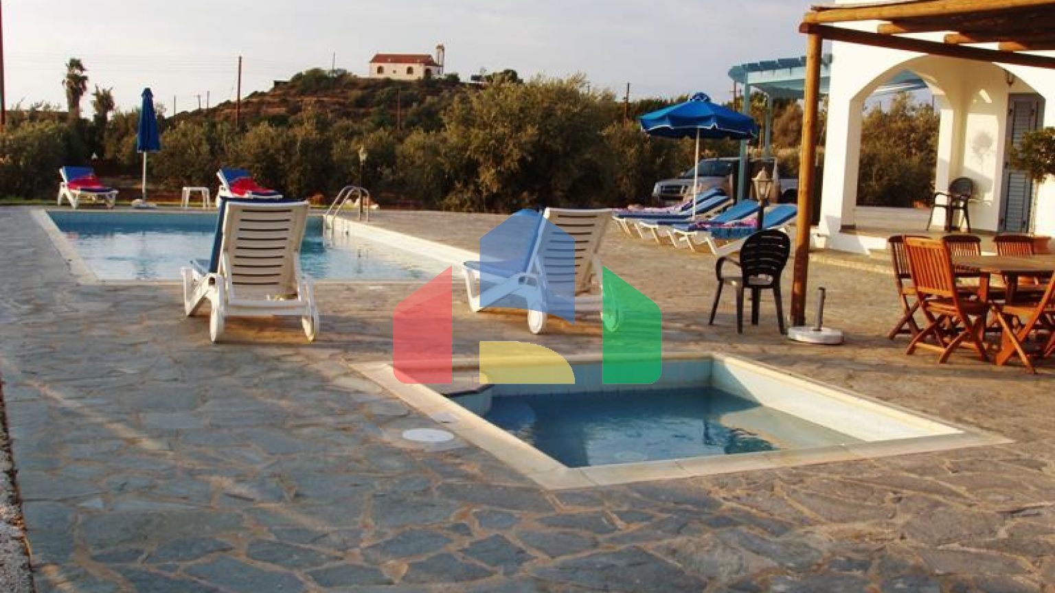 Продаж - Вілла 178 m² В Пафосе