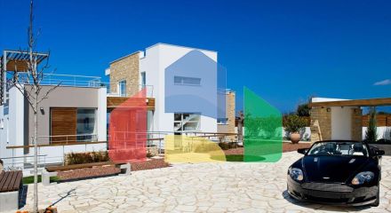 Продаж - Вілла 419 m² В Пафосе