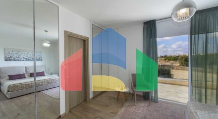 Продаж - Вілла 175 m² В Пафосе