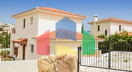 For Sale - Villa 128 m² in Paphos