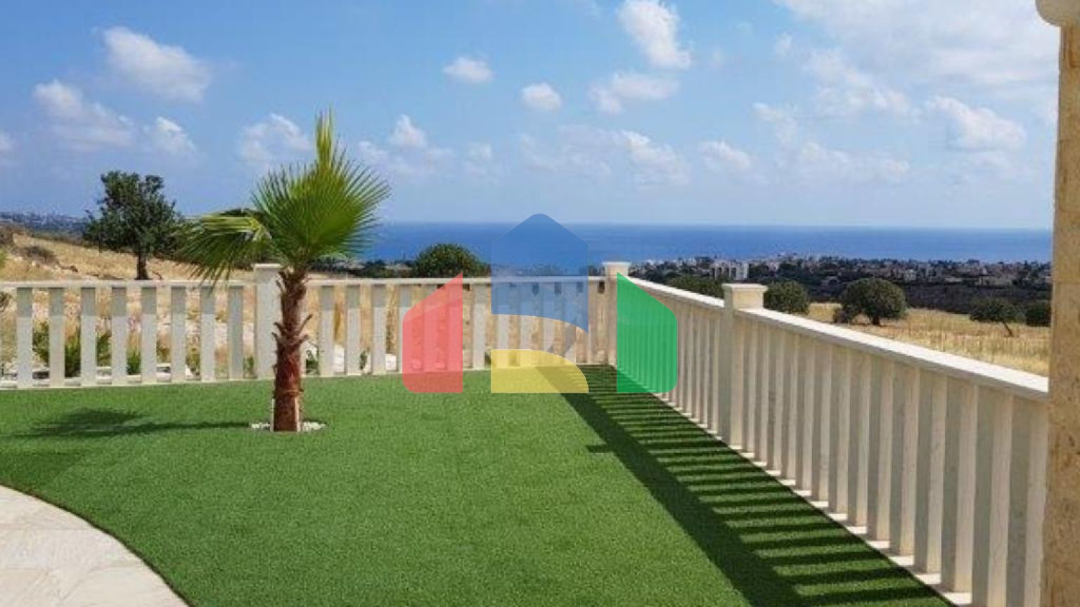 Продаж - Вілла 300 m² В Пафосе