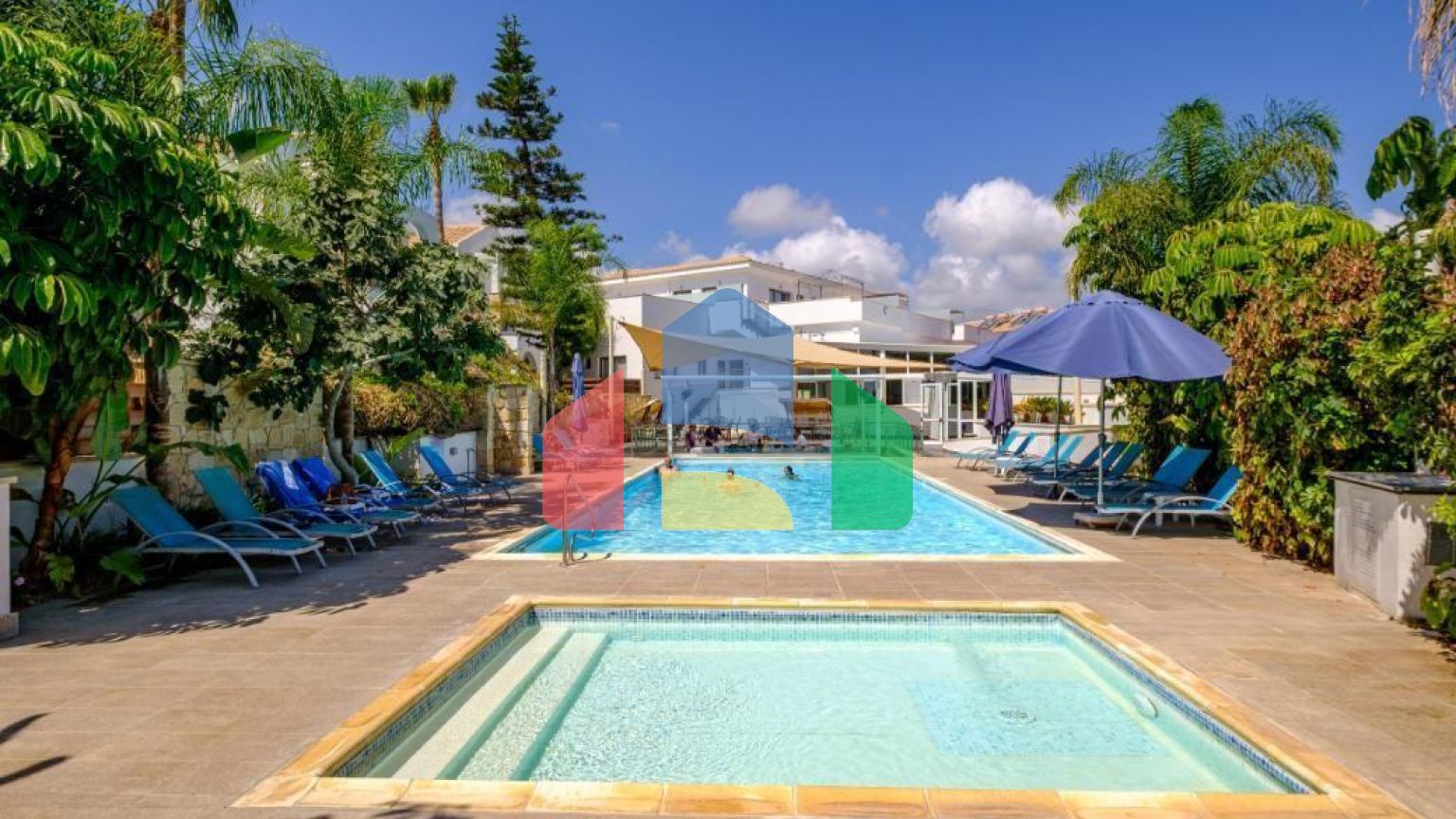 Продаж - Квартира 50 m² В Пафосе