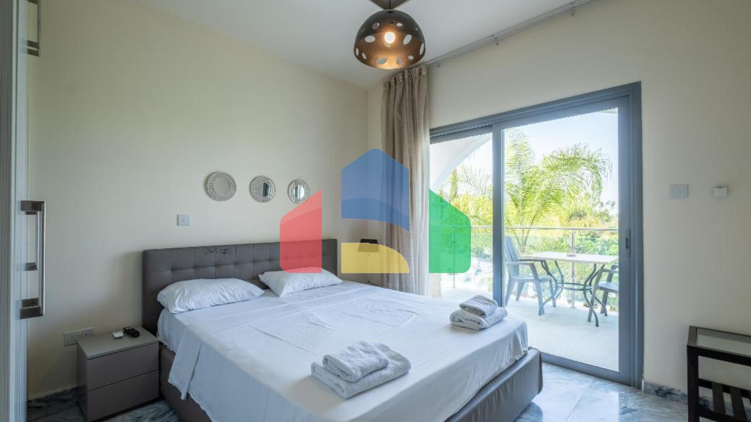 Продаж - Квартира 50 m² В Пафосе