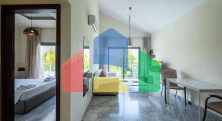 Продаж - Квартира 50 m² В Пафосе