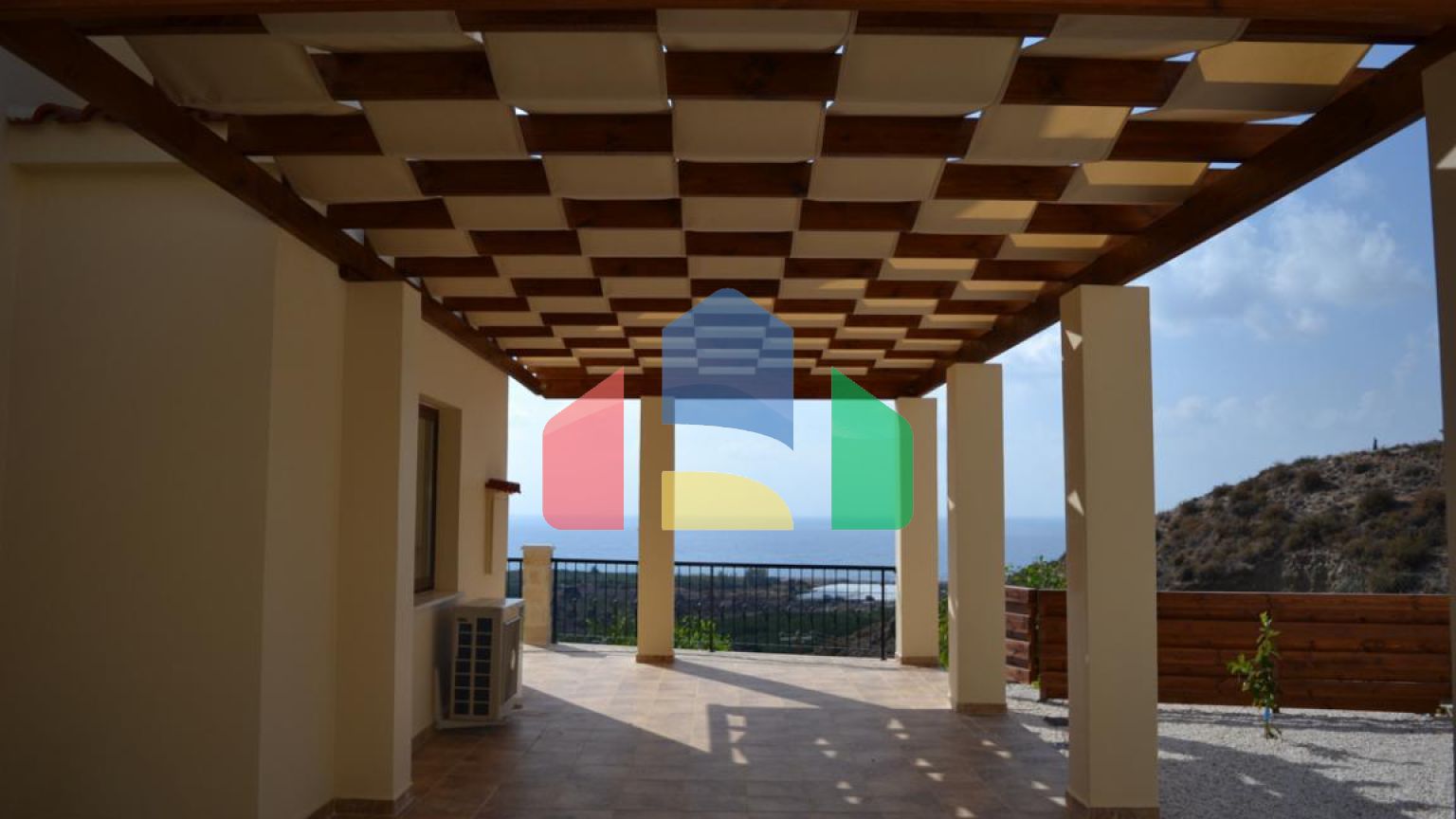 Продаж - Вілла 161 m² В Пафосе