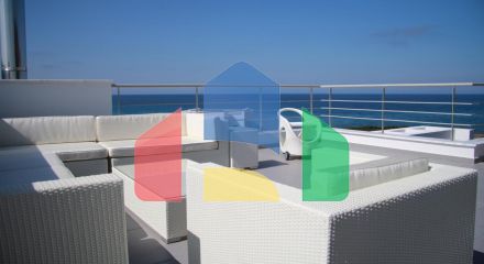 Продаж - Вілла 265 m² В Пафосе