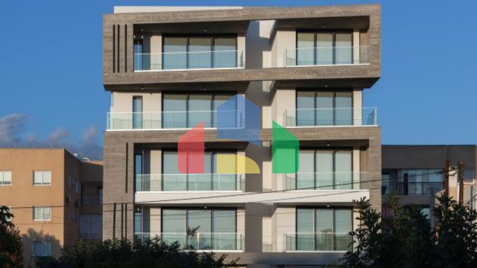 Продаж - Квартира 92 m² В Пафосе