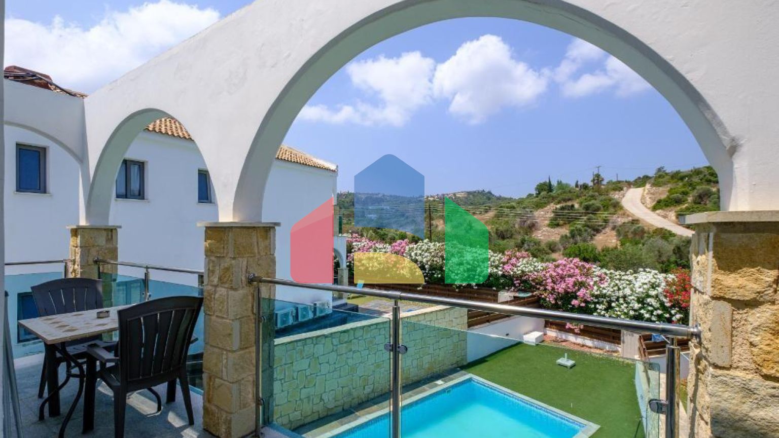 Продаж - Квартира 47 m² В Пафосе