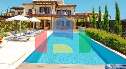 Продажа - Вилла 215 m² в Пафосе