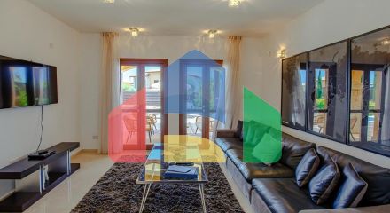 Продажа - Вилла 215 m² в Пафосе