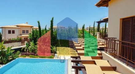 Продаж - Вілла 215 m² В Пафосе