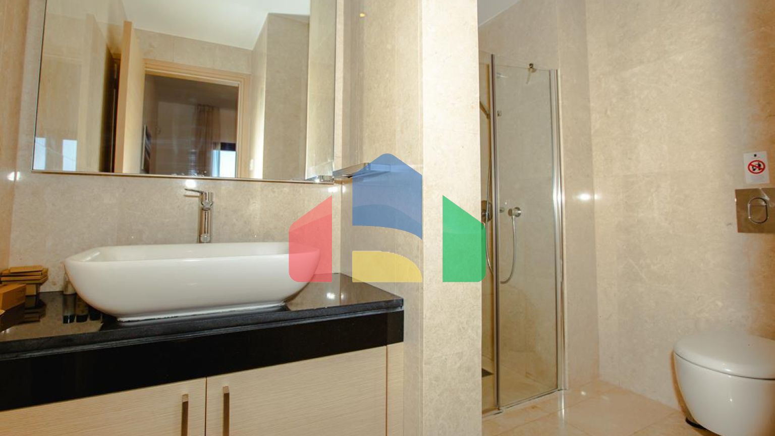 Продаж - Вілла 215 m² В Пафосе