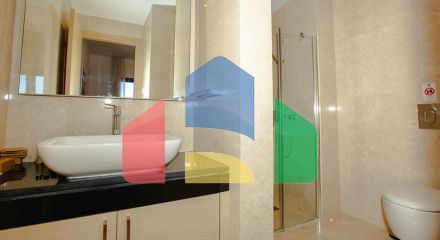 Продаж - Вілла 215 m² В Пафосе