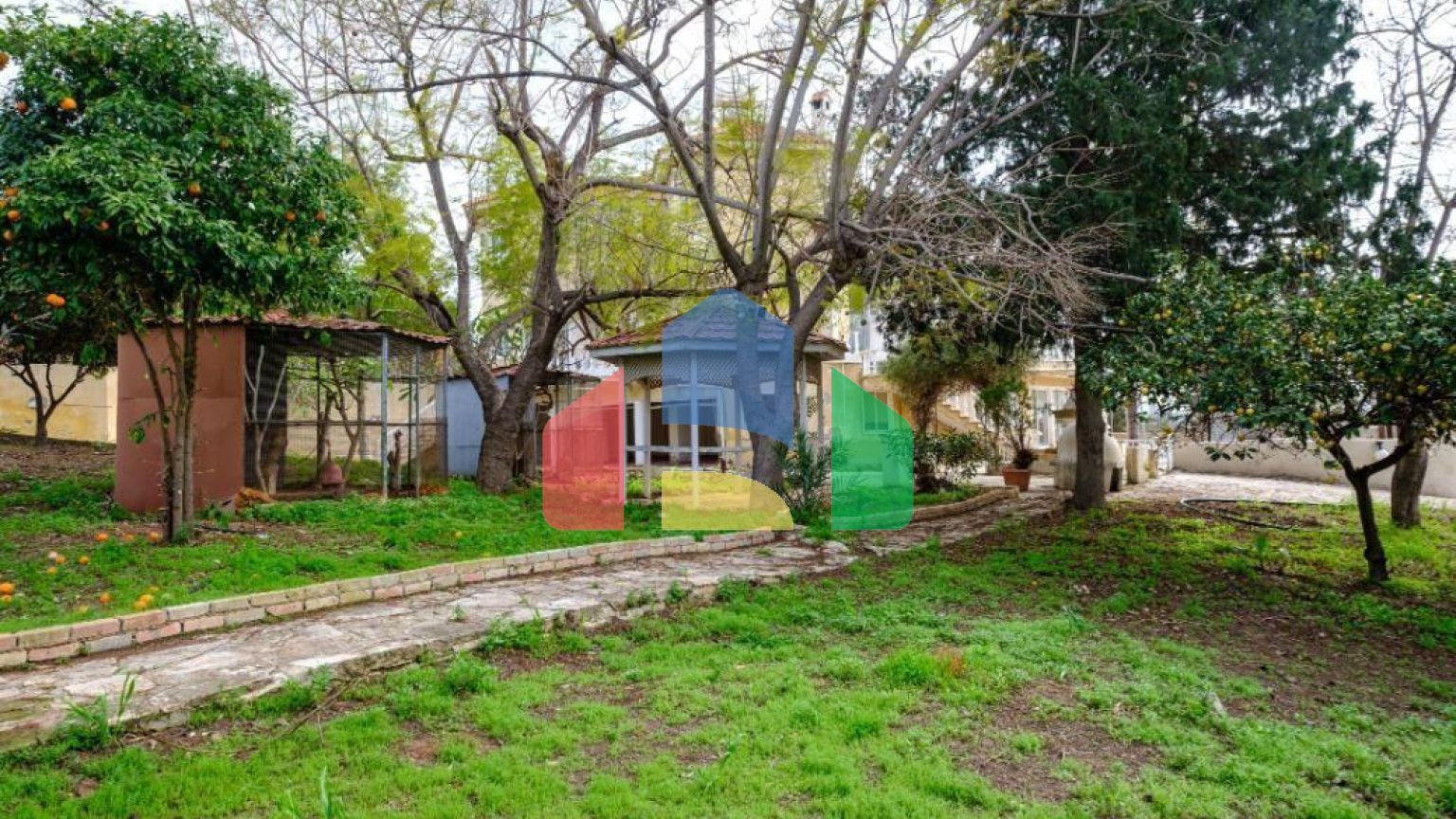 Продажа - Коттедж 690 m² в Пафосе